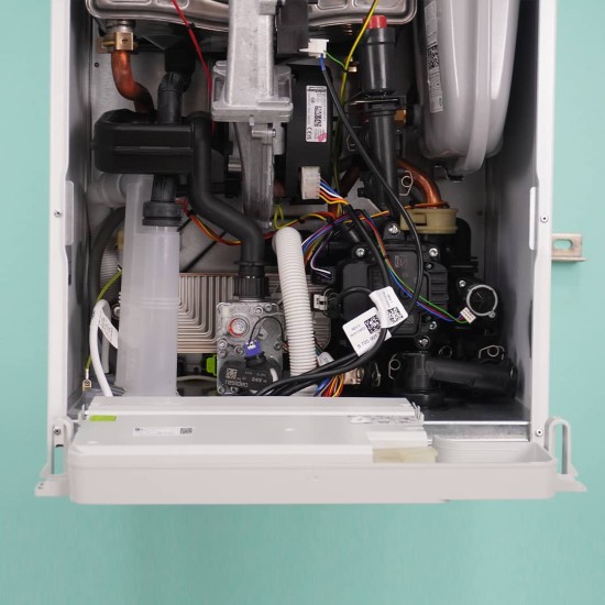Bosch Condens 1200W 24KW 3 Yıl Garanti Tam Yoğuşmalı Kombi